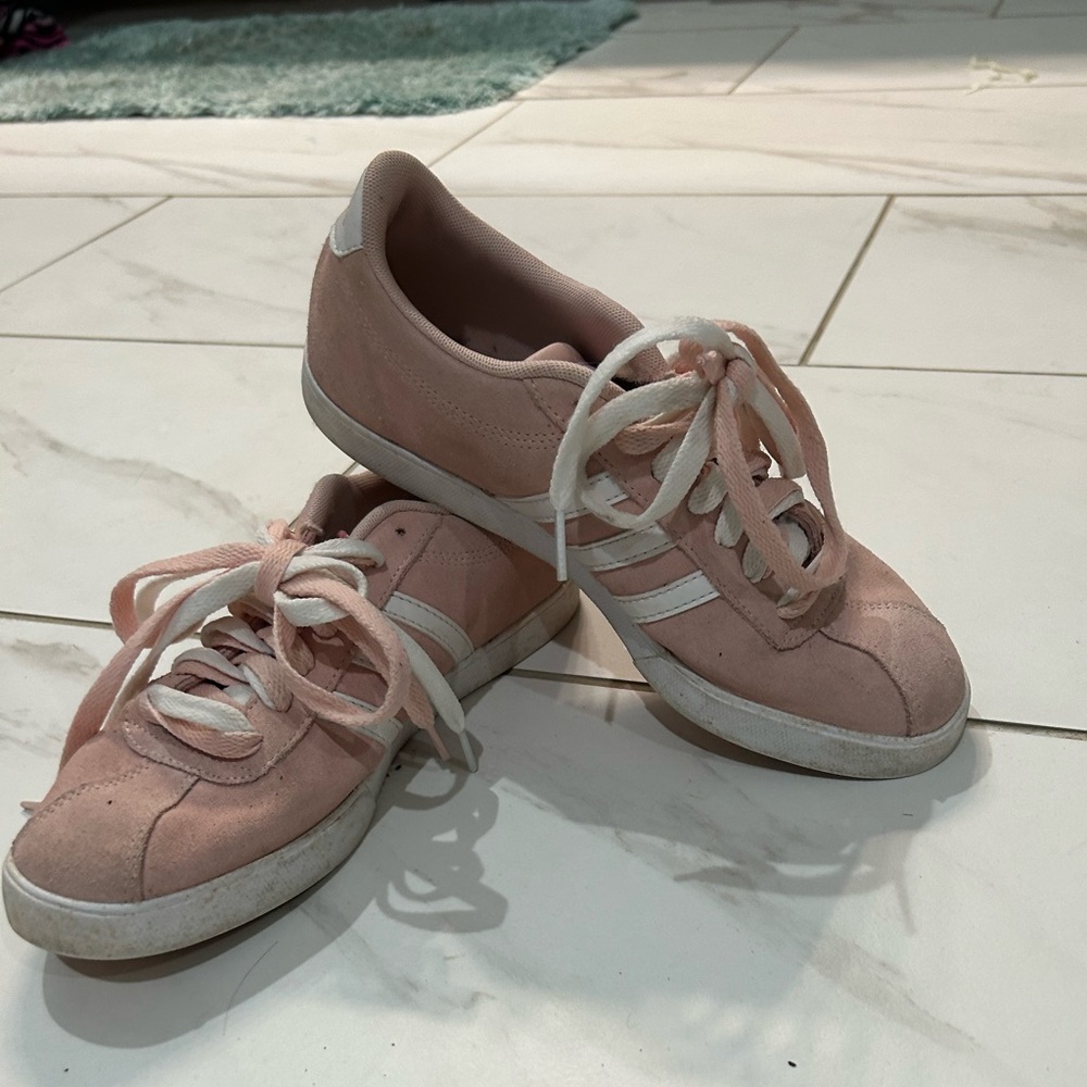 Womans Adidas